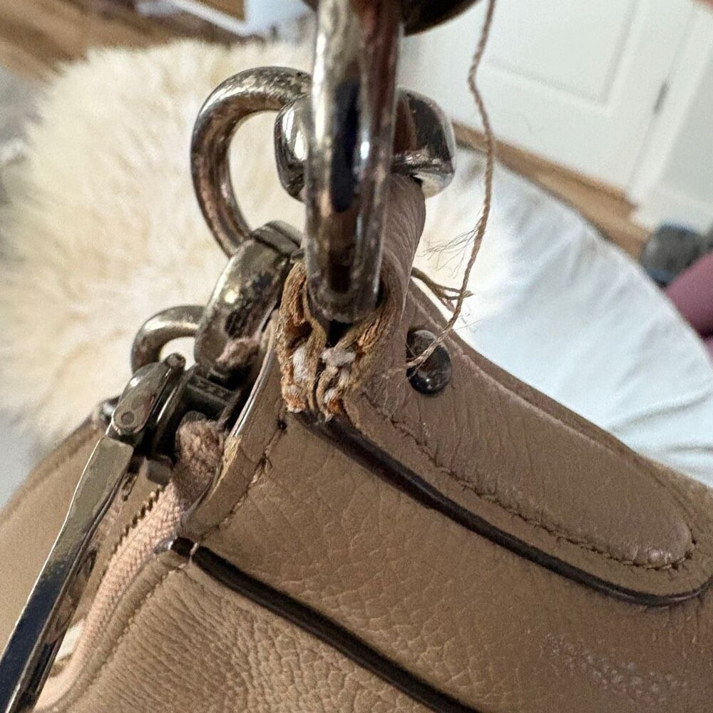 Coach 58036 Chelsea 32 Hobo Leather Shoulder Bag Taupe Classic - Picture 6 of 11